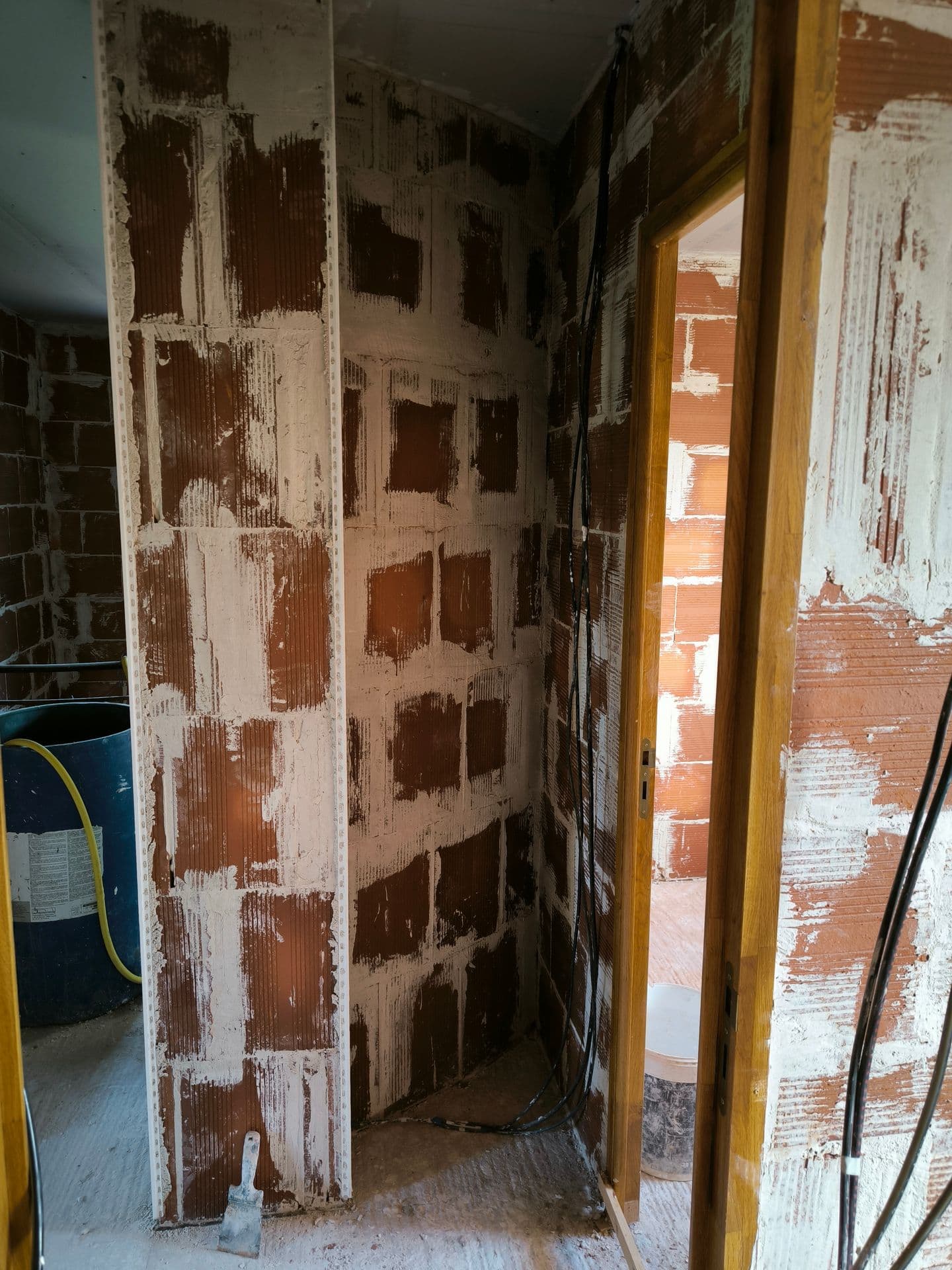 Création de doublage et cloison en brique plâtrière